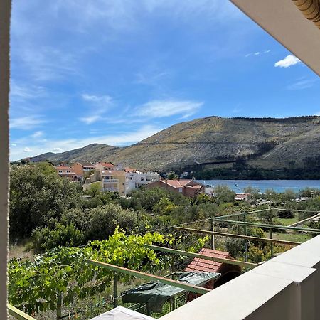 Apartmani Mlinar - Two Bedroom Apartment With Seaview Grebaštica Dış mekan fotoğraf