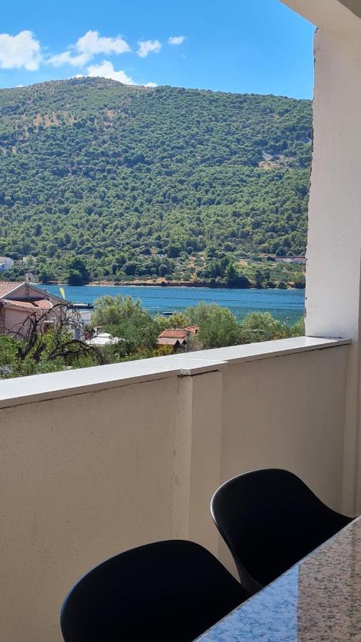 Apartmani Mlinar - Two Bedroom Apartment With Seaview Grebaštica Dış mekan fotoğraf