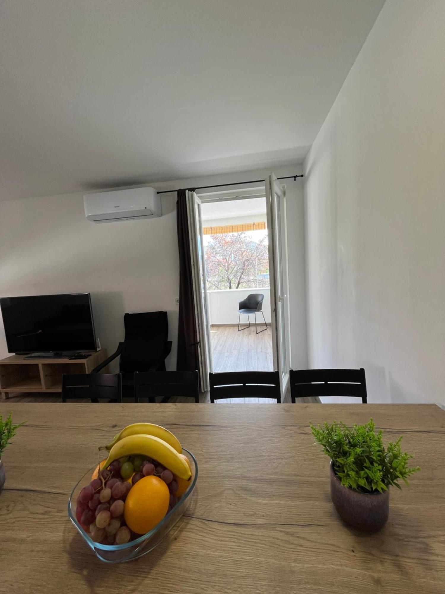 Apartmani Mlinar - Two Bedroom Apartment With Seaview Grebaštica Dış mekan fotoğraf