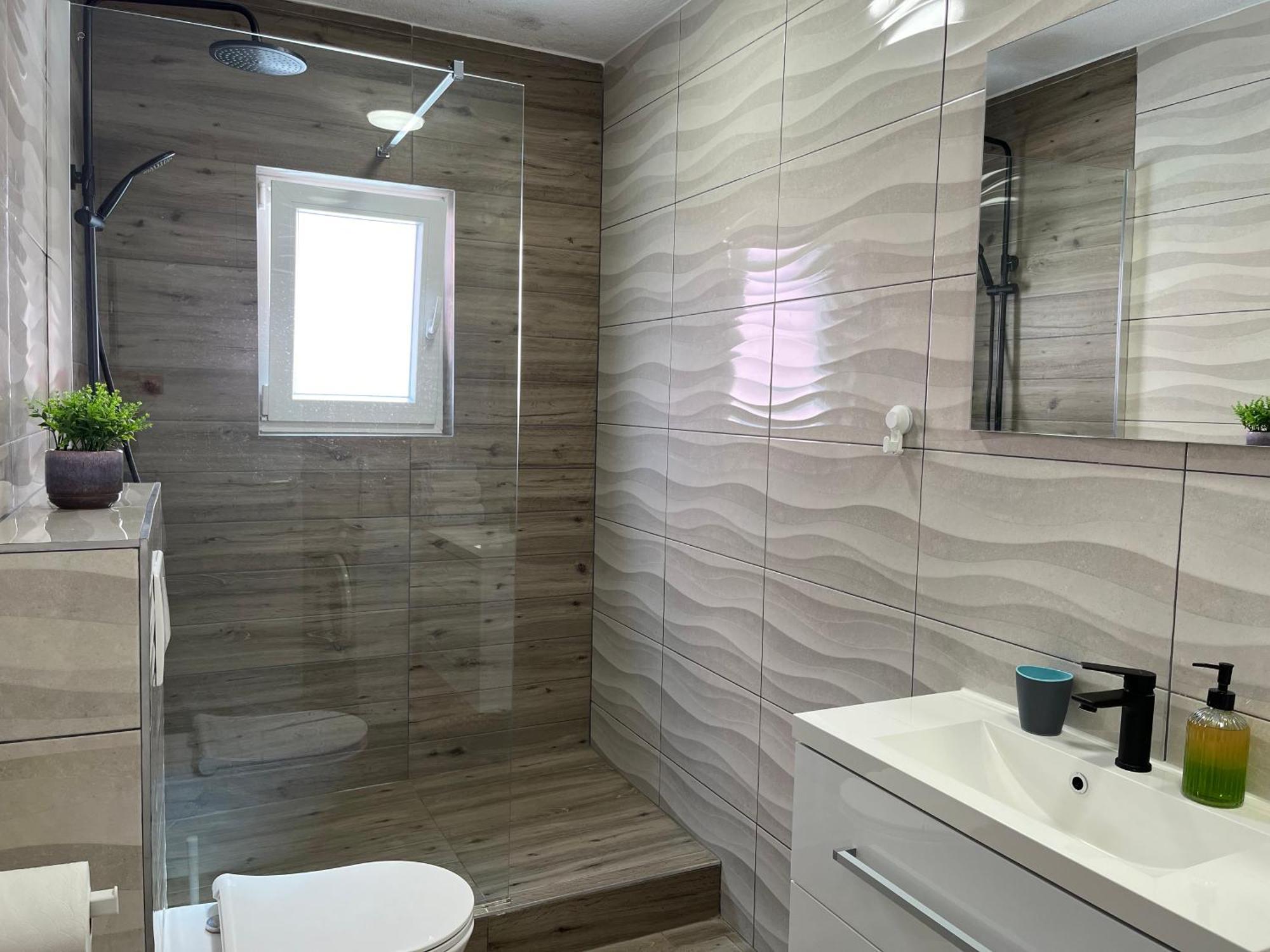 Apartmani Mlinar - Two Bedroom Apartment With Seaview Grebaštica Dış mekan fotoğraf
