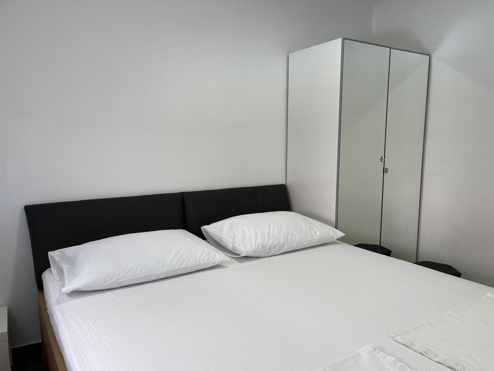 Apartmani Mlinar - Two Bedroom Apartment With Seaview Grebaštica Dış mekan fotoğraf